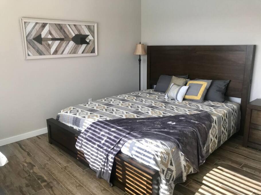 Private View On The Lake Side Of 95! Sleeps 16 Lake Havasu City Εξωτερικό φωτογραφία